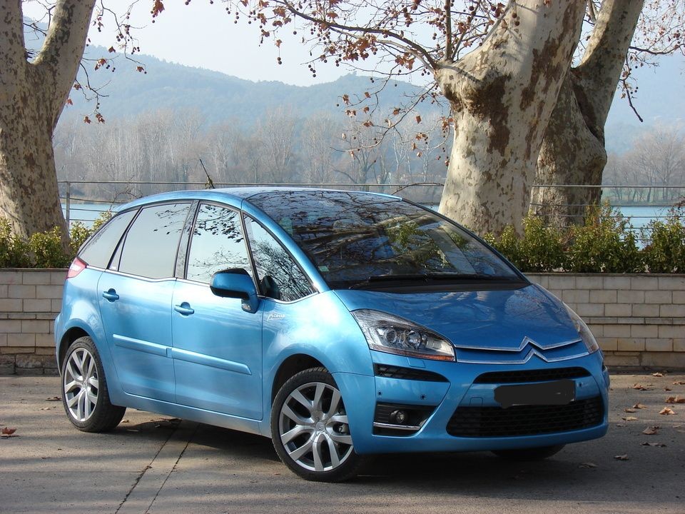 S8-Le-Citroen-C4-Picasso-69117.jpg